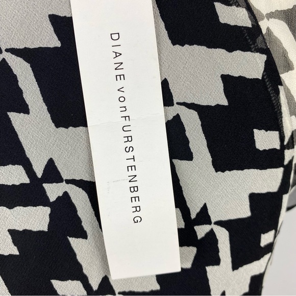 Diane Von Furstenberg silk lane houndstooth print dress - Picture 7 of 10